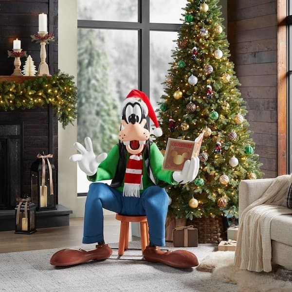 4 FT Animated Holiday Goofy, Disney Christmas Indoor Holiday Decor