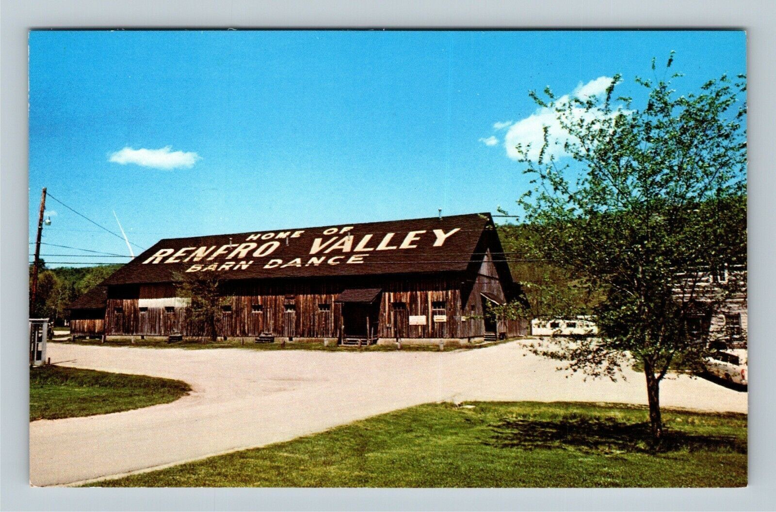 Renfro Valley KY, Barn, Renfro Valley Barn Dance Inc, Kentucky Vintage Postcard