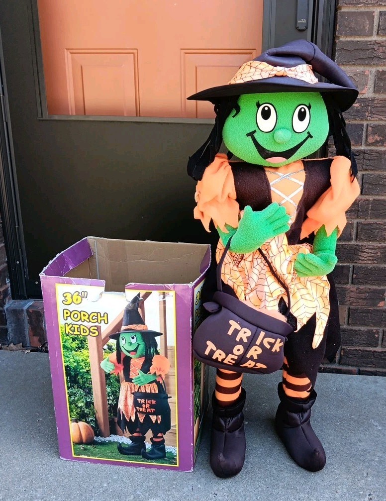 VINTAGE Halloween Witch Porch Kids Door Greeter 36\