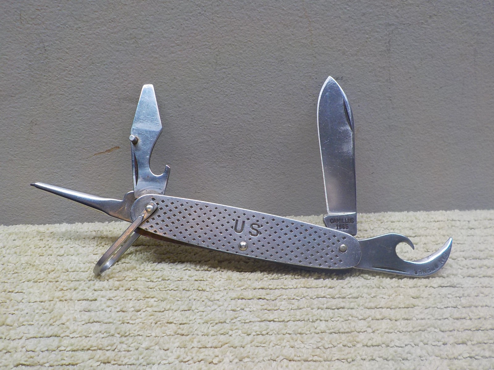 Vintage 1965 Camillus 