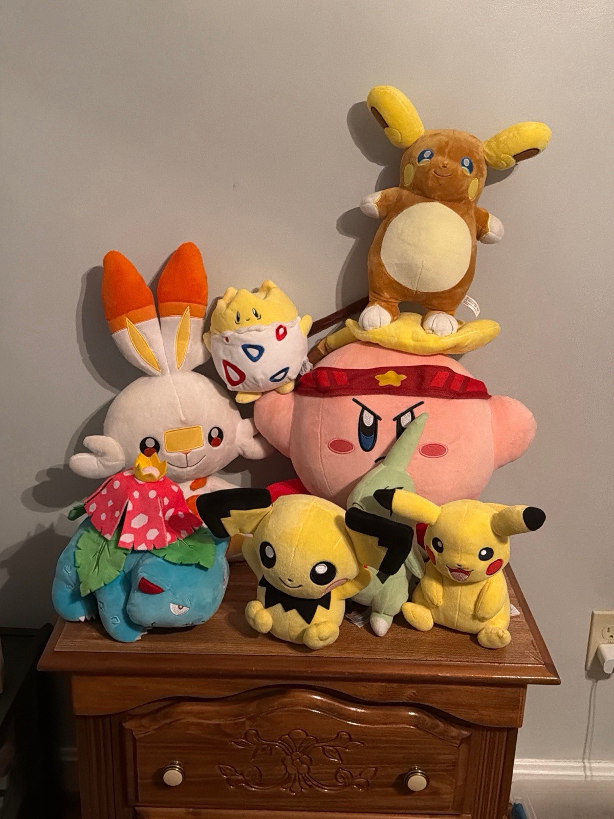 Pokémon Plush Stuffed Animal Lot Kirby Jumbo & Life Size Scorbunny