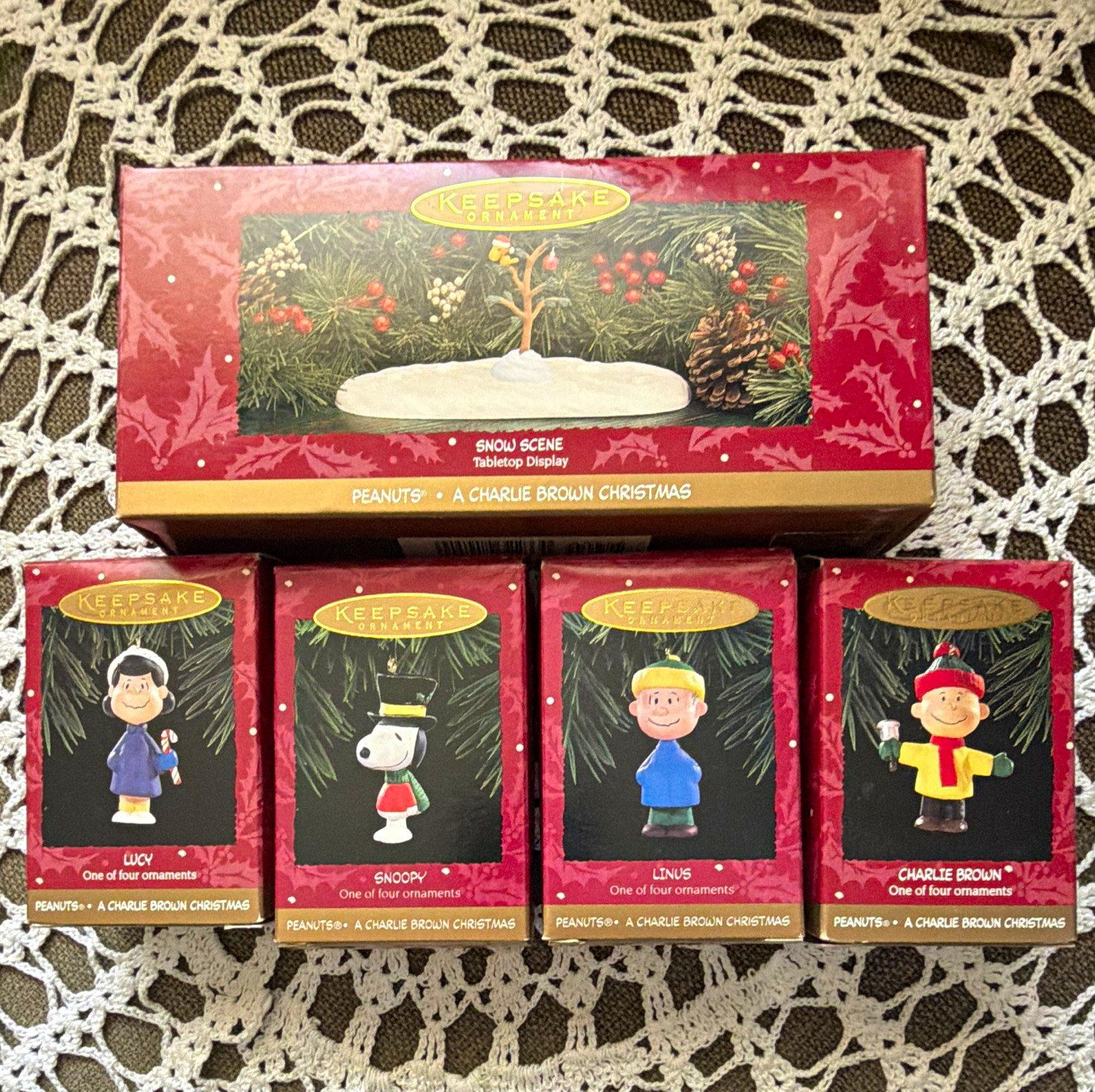 Hallmark Keepsake Peanuts A Charlie Brown Christmas Ornament Set of 5, 1995
