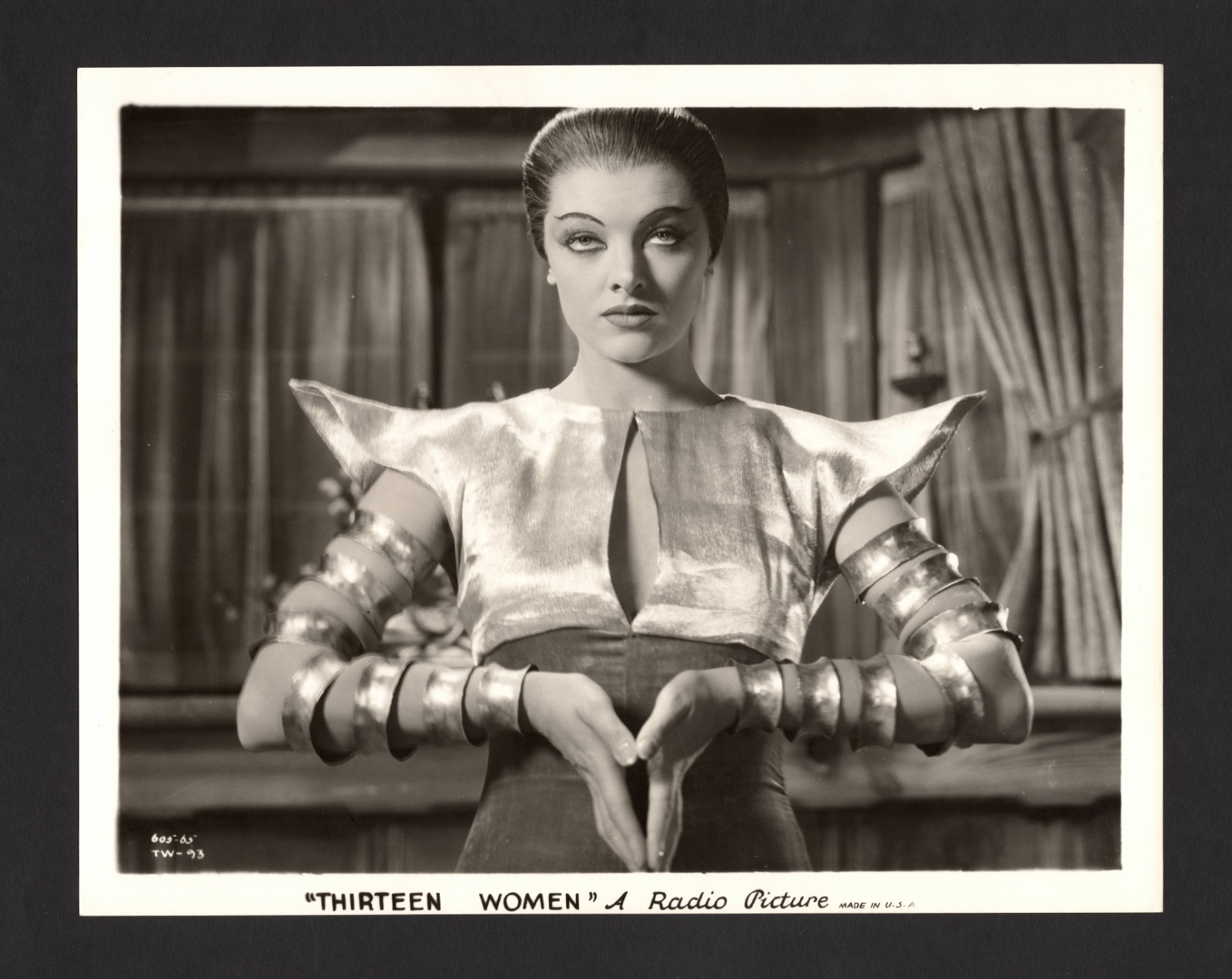 RARE ORIGINAL BREATHTAKING C1932 ASIAN GODDESS MYRNA LOY THIRTEEN WOMEN PHOTO