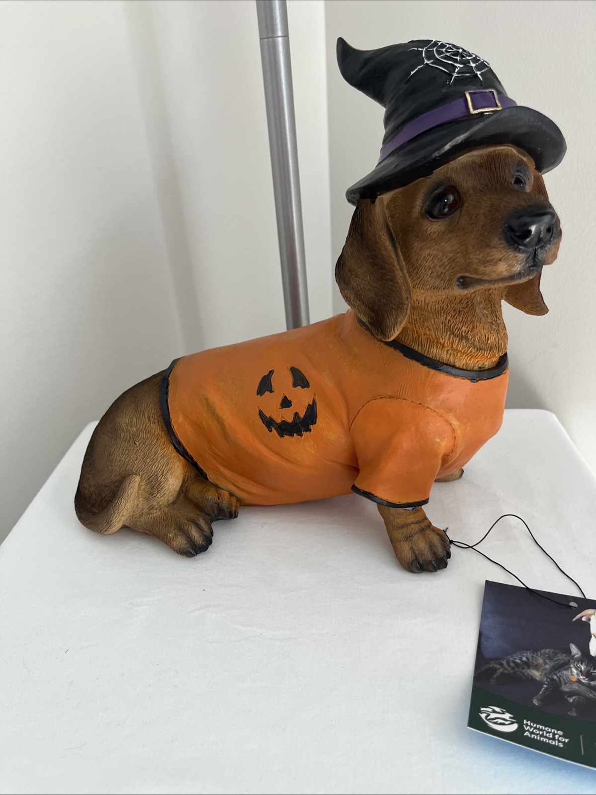 Halloween Dachshund Statue Pumpkin Sweater Witch Hat Figurine NWT Humane Society