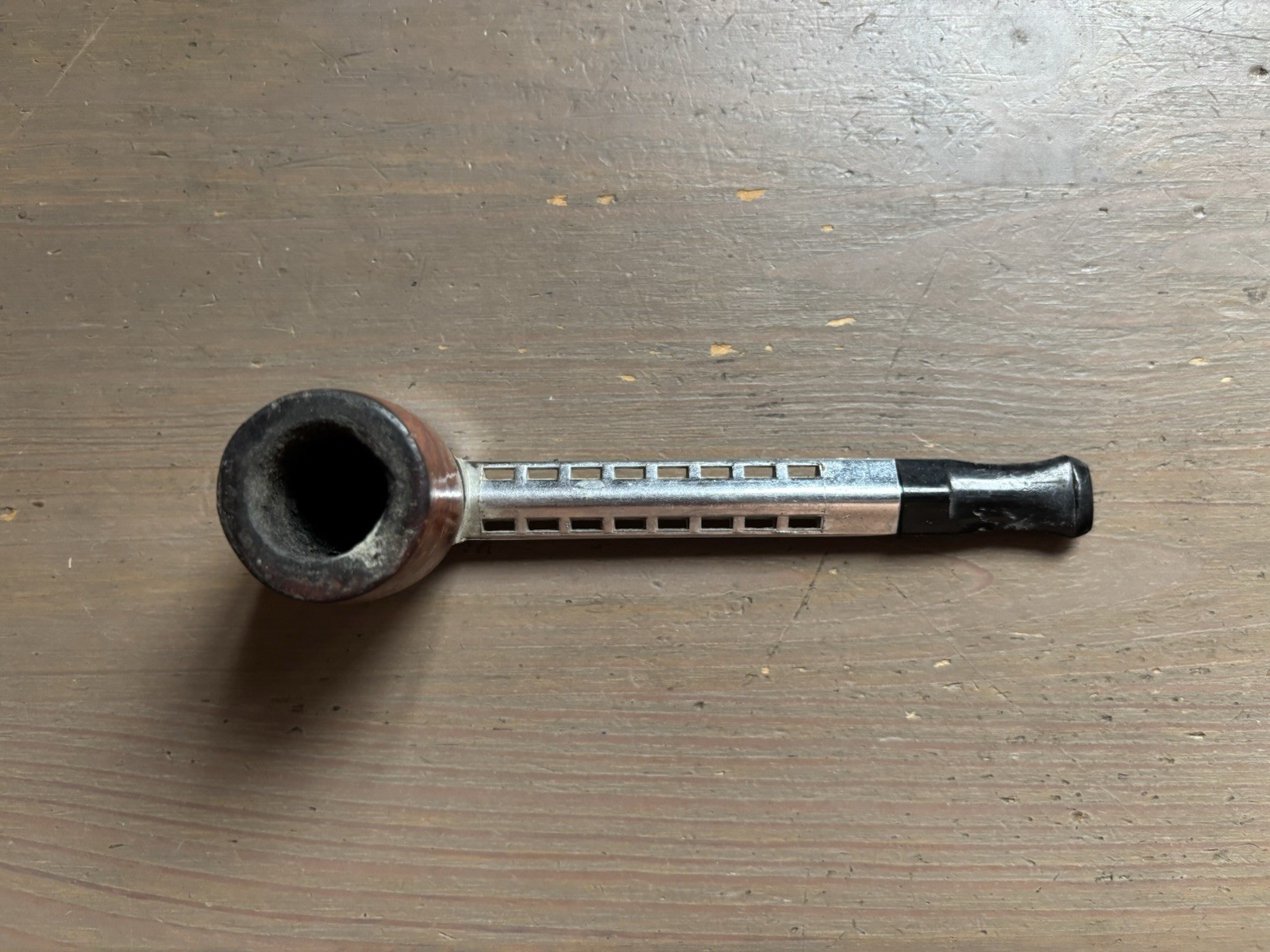 Vintage Royal Stirrup Briar Tobacco Pipe Metal Ventilated Stem Estate Pipe