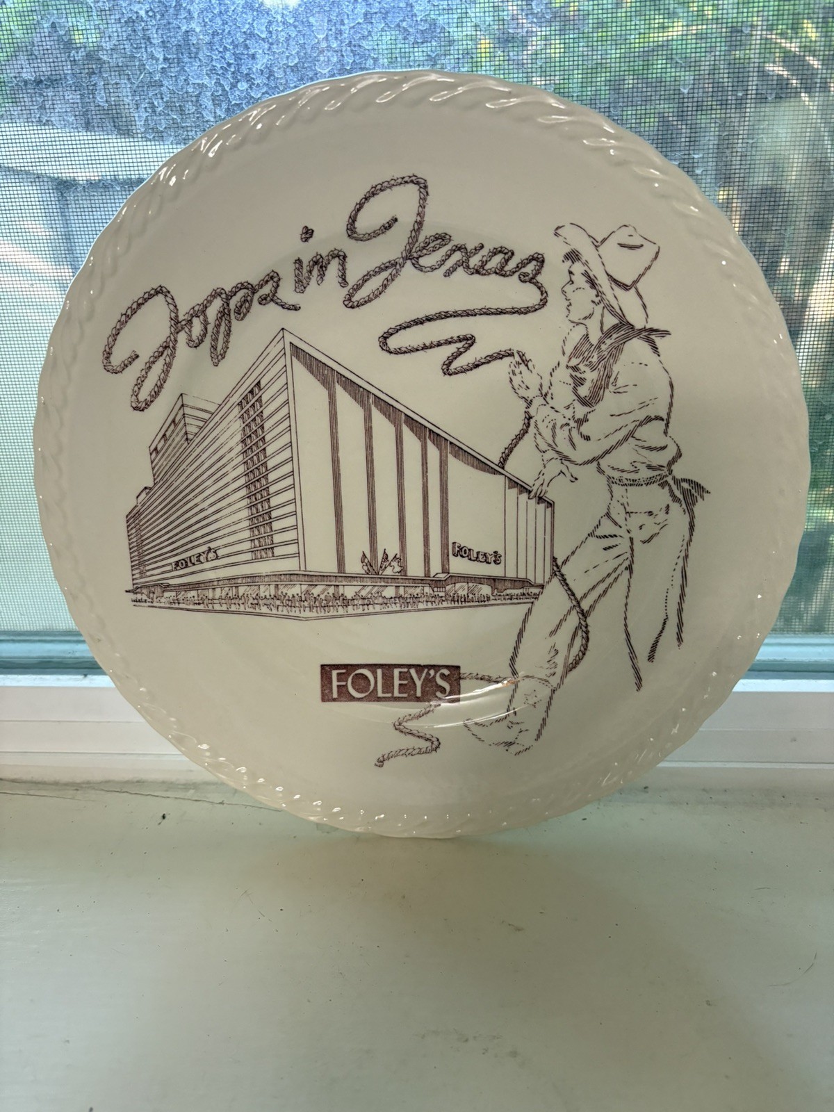 Vintage Vernon Kilns Foley's Tops in Houston Texas Decorative Collectors Plate Vintage Vernon Kilns Foley's Tops in Houston Texas Decorative Collectors Plate