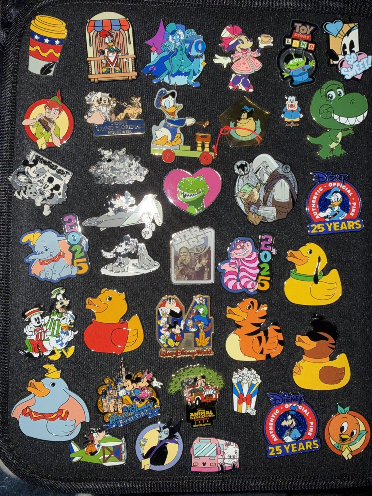 ✨Disney Trading Pin- lot of 105 Bundle - Mickey and Friends, Princess, Ducks ✨Disney Trading Pin- lot of 105 Bundle - Mickey and Friends, Princess, Ducks