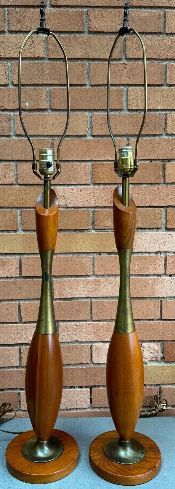 Nice Pair 60s Walnut Brass Vintage Table Lamps Mid Century Modern Lighting MCM