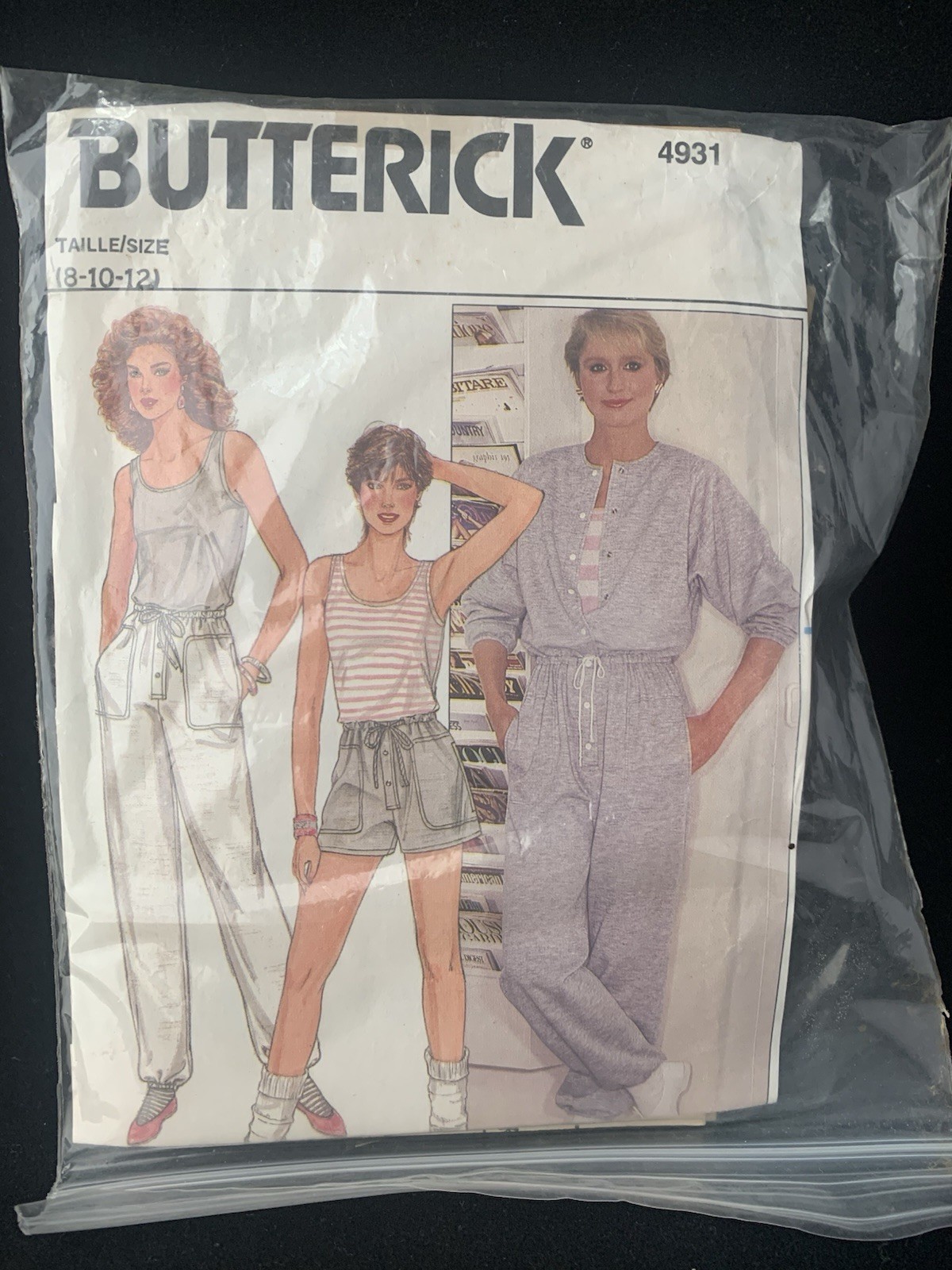 Butterick 4931 Sewing Pattern Women's Clothing Size 8,10,12 B26-43 Butterick 4931 Sewing Pattern Women's Clothing Size 8,10,12 B26-43
