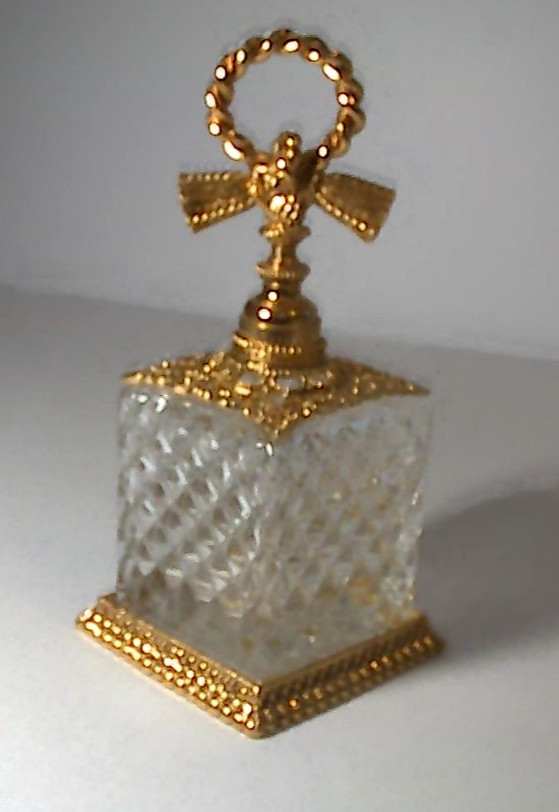 VTG ORMOLU PERFUME BOTTLE IN THE FRENCH STYLE 1970\'S W/ORNATE DETAILS