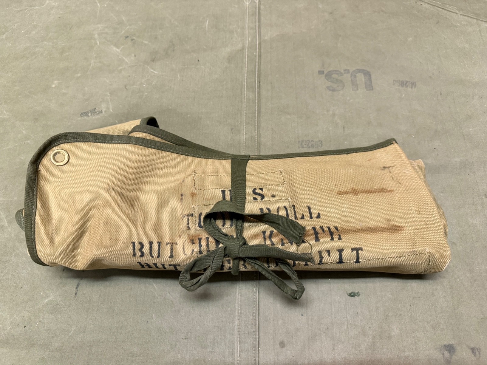 ORIGINAL WWII US ARMY M1937 BUTCHER OUTFIT KNIVES UTENSILS ROLL W/ INSERTS