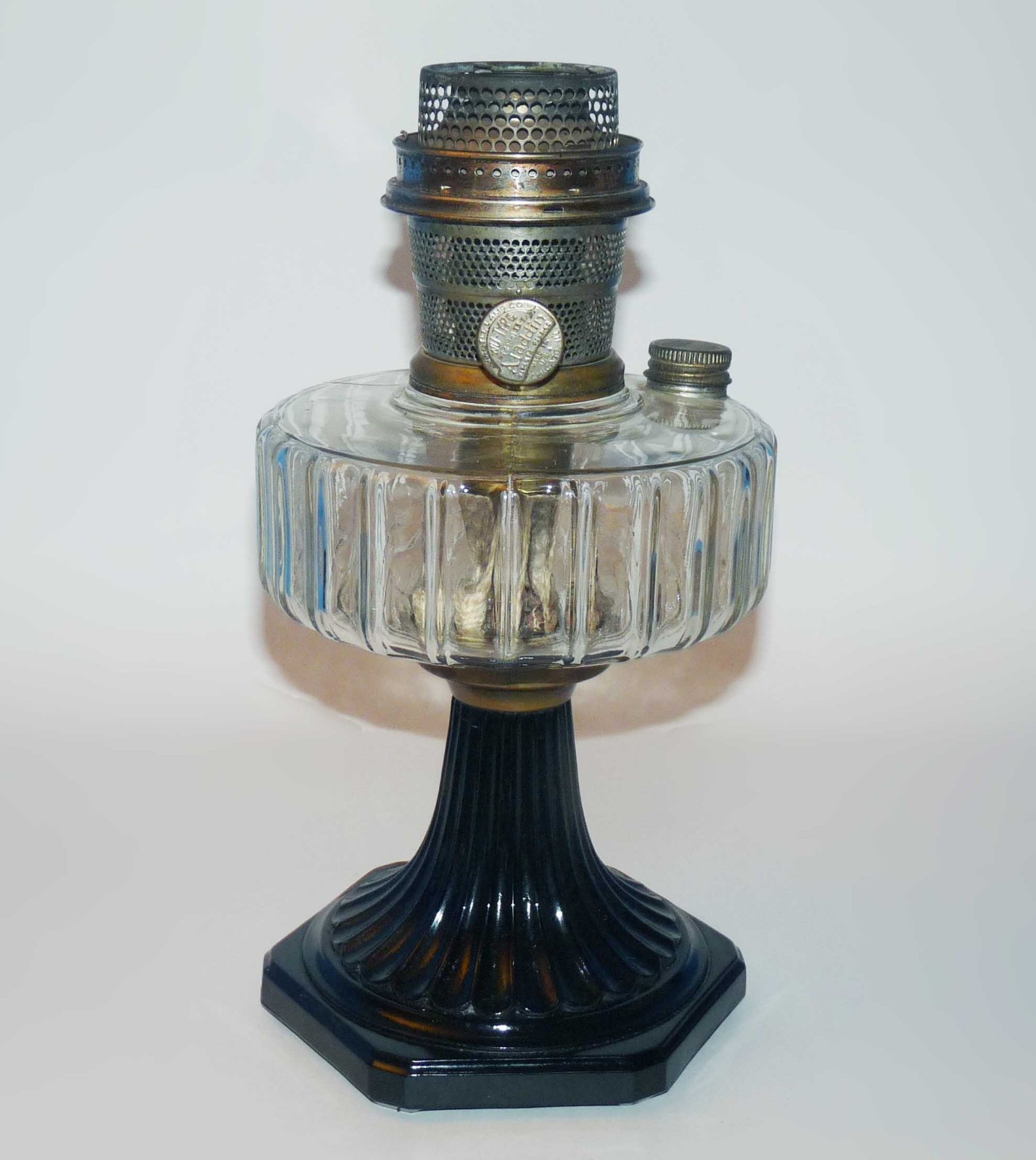 Aladdin Model B-104 Corinthian Clear / Black Glass Oil Lamp 1935-1936