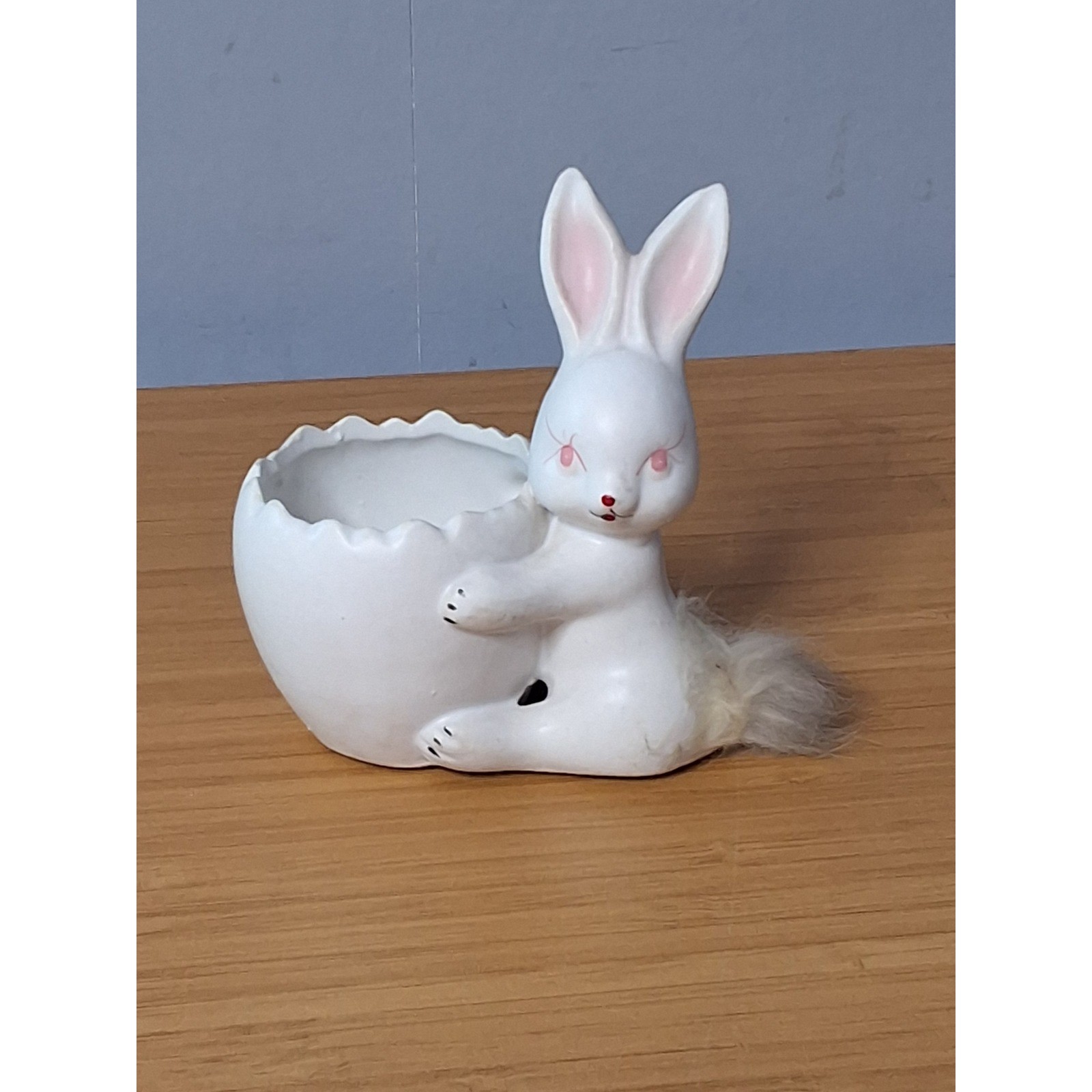 Vintage Inarco Japan Ceramic Bunny Rabbit Egg Planter Figurine E-431 Fur Tail