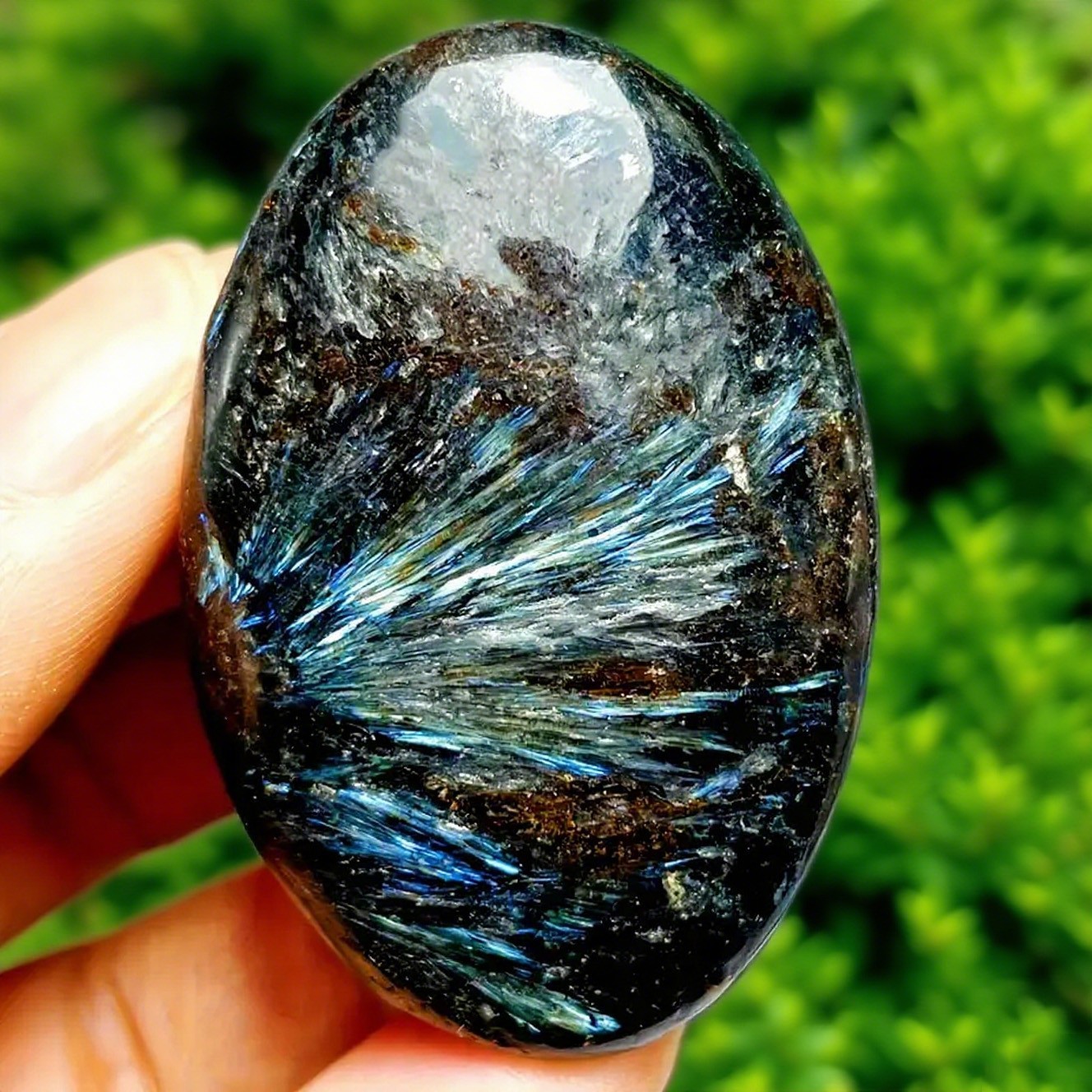 Natural Arfvedsonite Palmstone Worry Stone Healing Crystal Meditation Reiki Gift Natural Arfvedsonite Palmstone Worry Stone Healing Crystal Meditation Reiki Gift