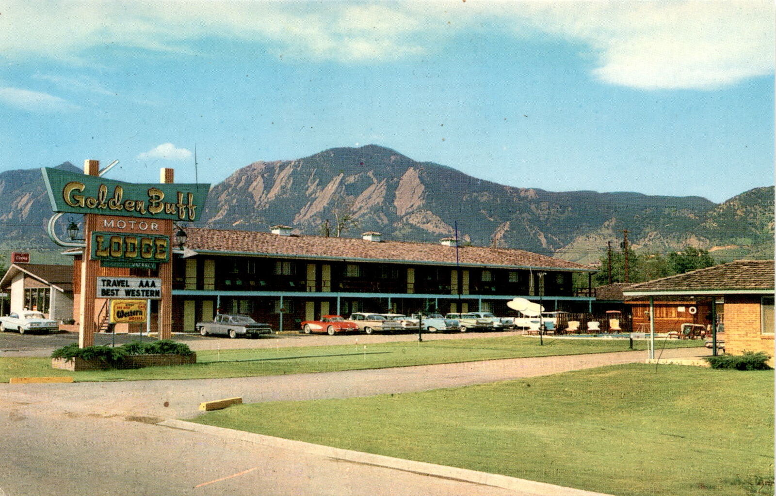 Boulder\'s Coola Golden Buff Motor Lodge: Best Western Comfort postcard