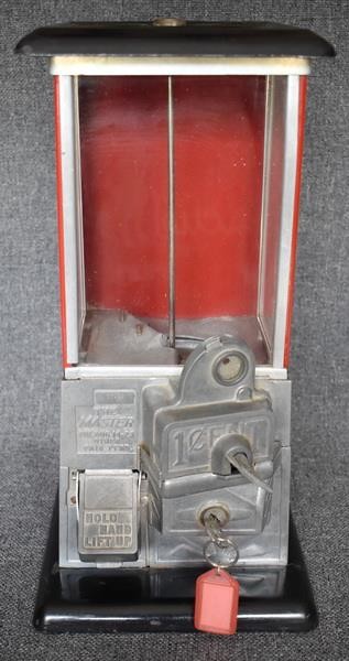PAT 1923 THE MASTER 1-CENT GUMBALL VENDING MACHINE ORIGINAL FINISH ORIGINAL KEY