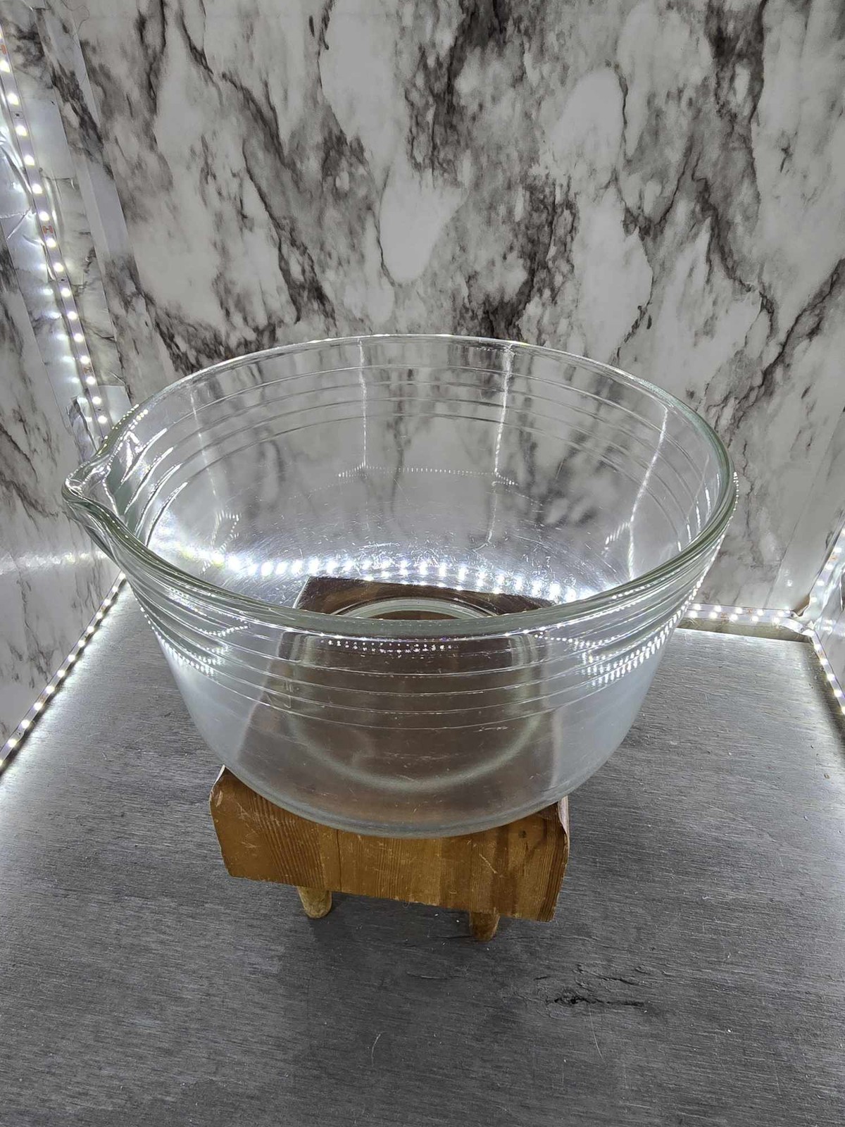 1920\'s Antique Depression Glass Ribbed Clear Mixing Bowl with Spout