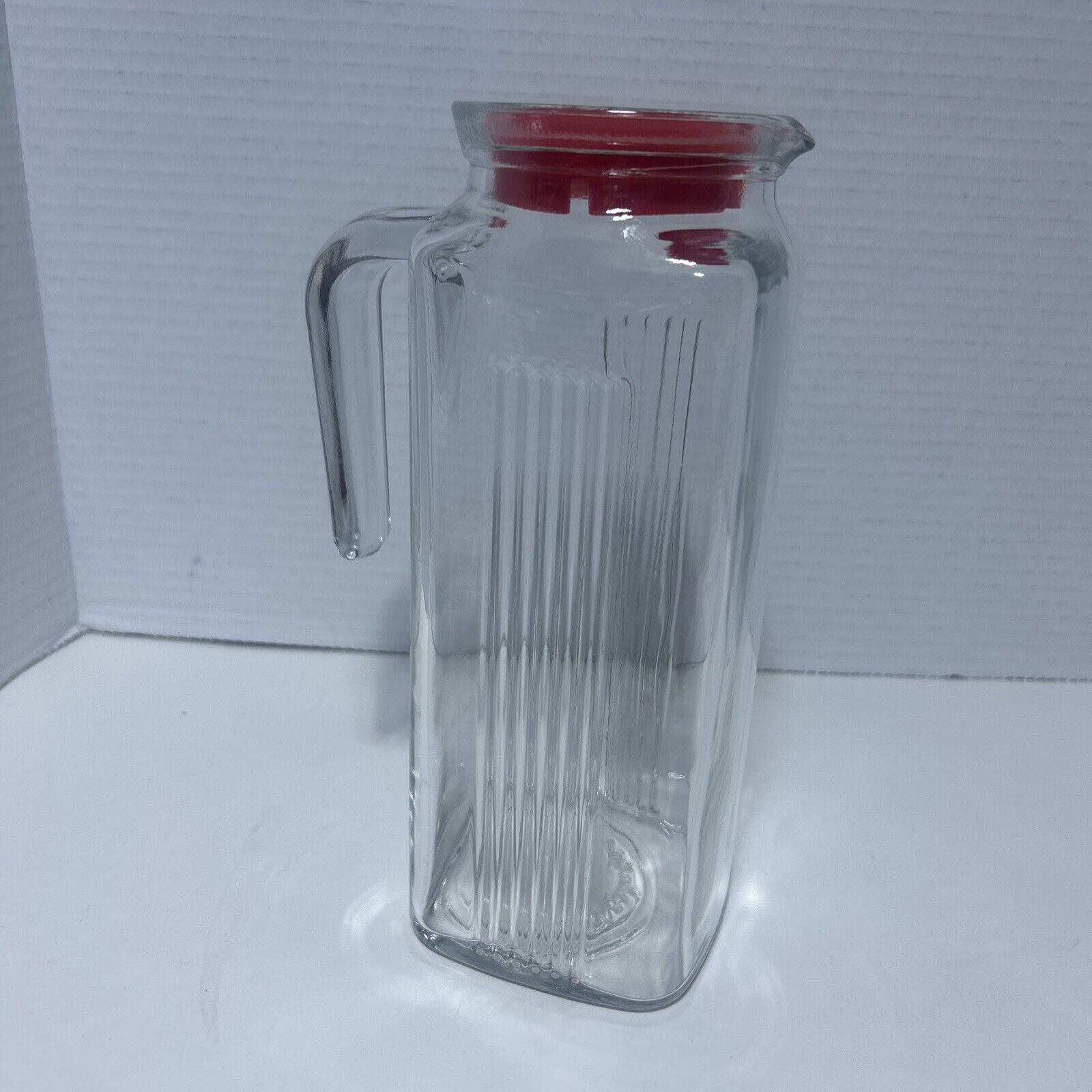 VINTAGE PASABAHCE SQUARE CARAFE PITCHER 9” TALL CLEAR GLASS RED LID MINT COND 