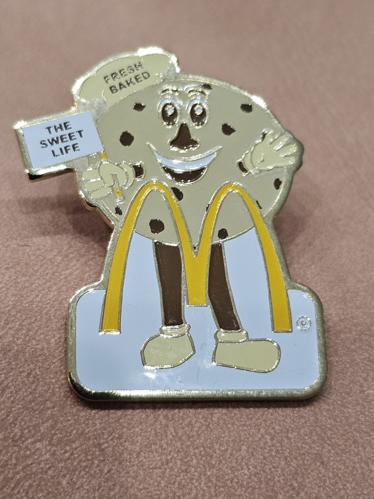 Vintage McDonald\'s McDonalds Metal Enamel Pin Restaurant Cookie Sweets Dessert