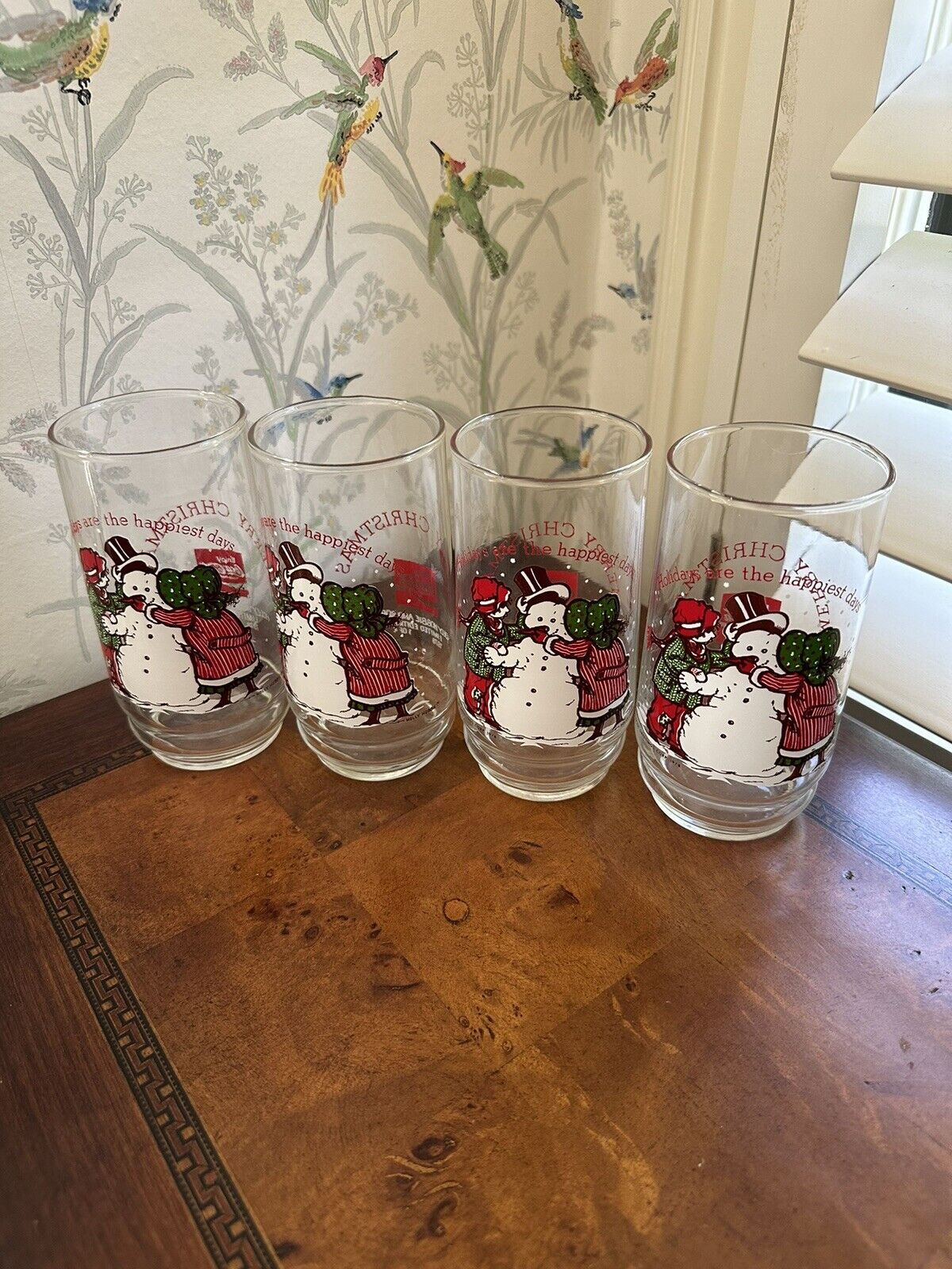 Set of 4 Vintage Holly Hobbie Coca Cola Limited Edition Merry Christmas Glasses 