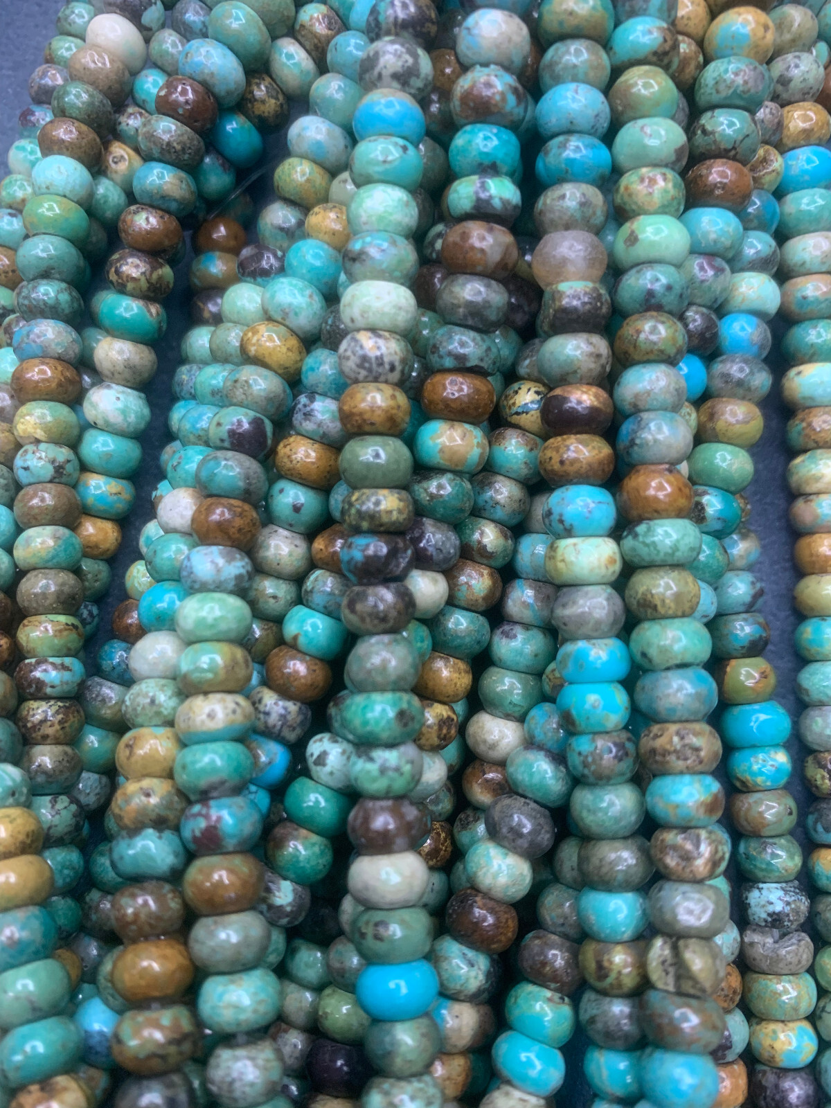 200 Pcs Excellent Pure Tibetan Natural Turquoise 6x4mm Disc Beads