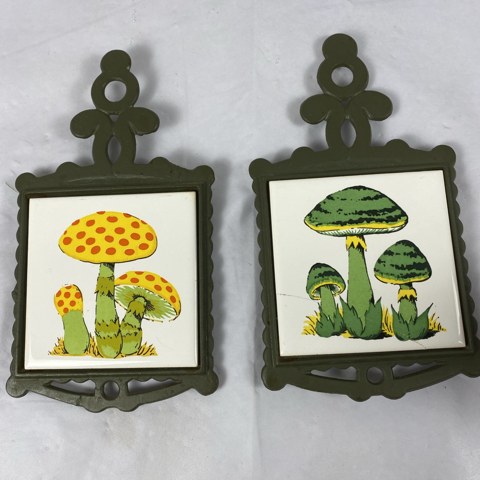 Vtg 70s Mushroom Ceramic Tile Cast Iron Trivet Set 2 Avocado Green Retro Kitchen
