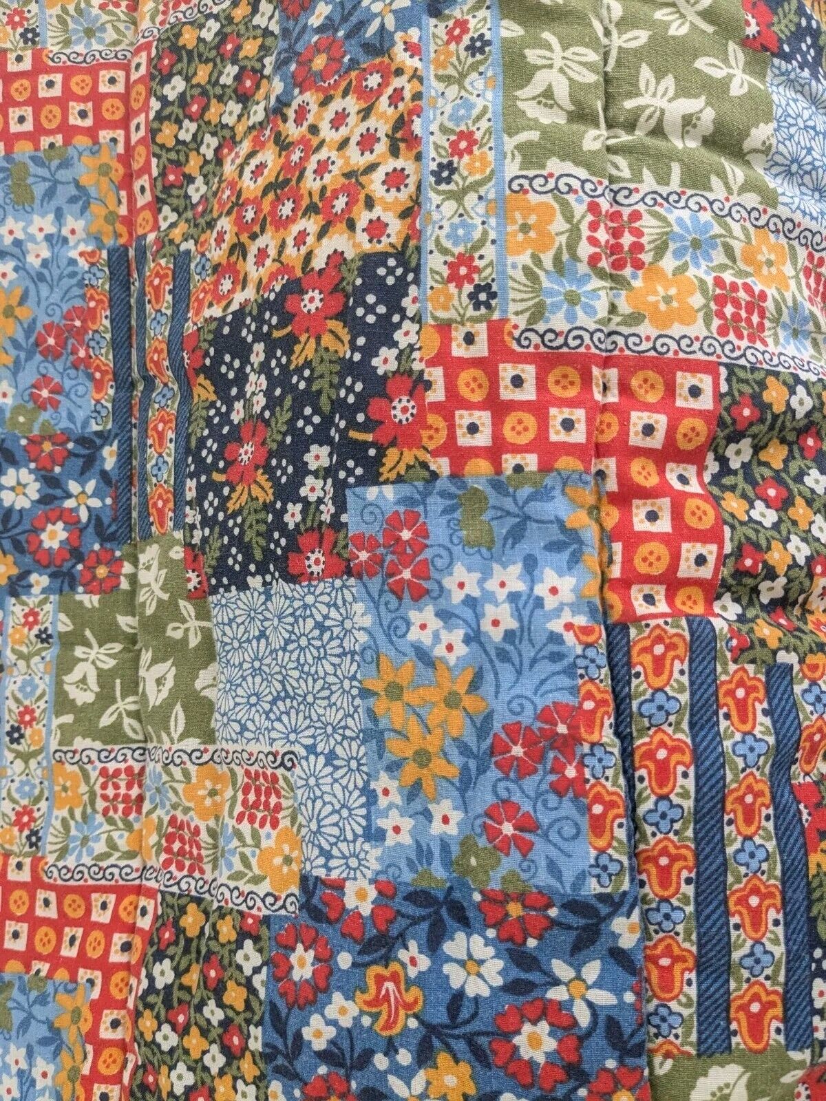 Vtg 70s Patchwork Print Sleeping Bag Retro Floral Quilted Fabric Cutter No Snaps