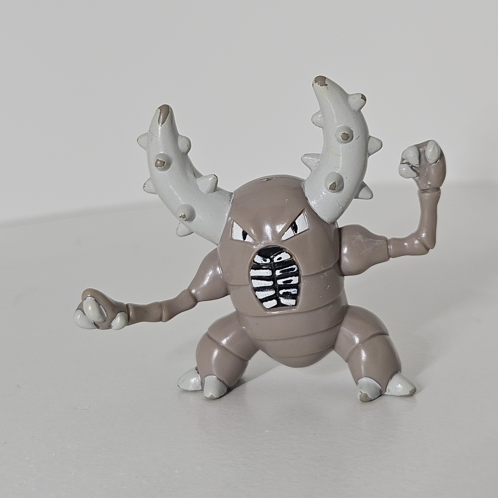 Pinsir - TOMY Pokemon Figure 1999 Nintendo CGTSJ Vintage Authentic - Very Rare 