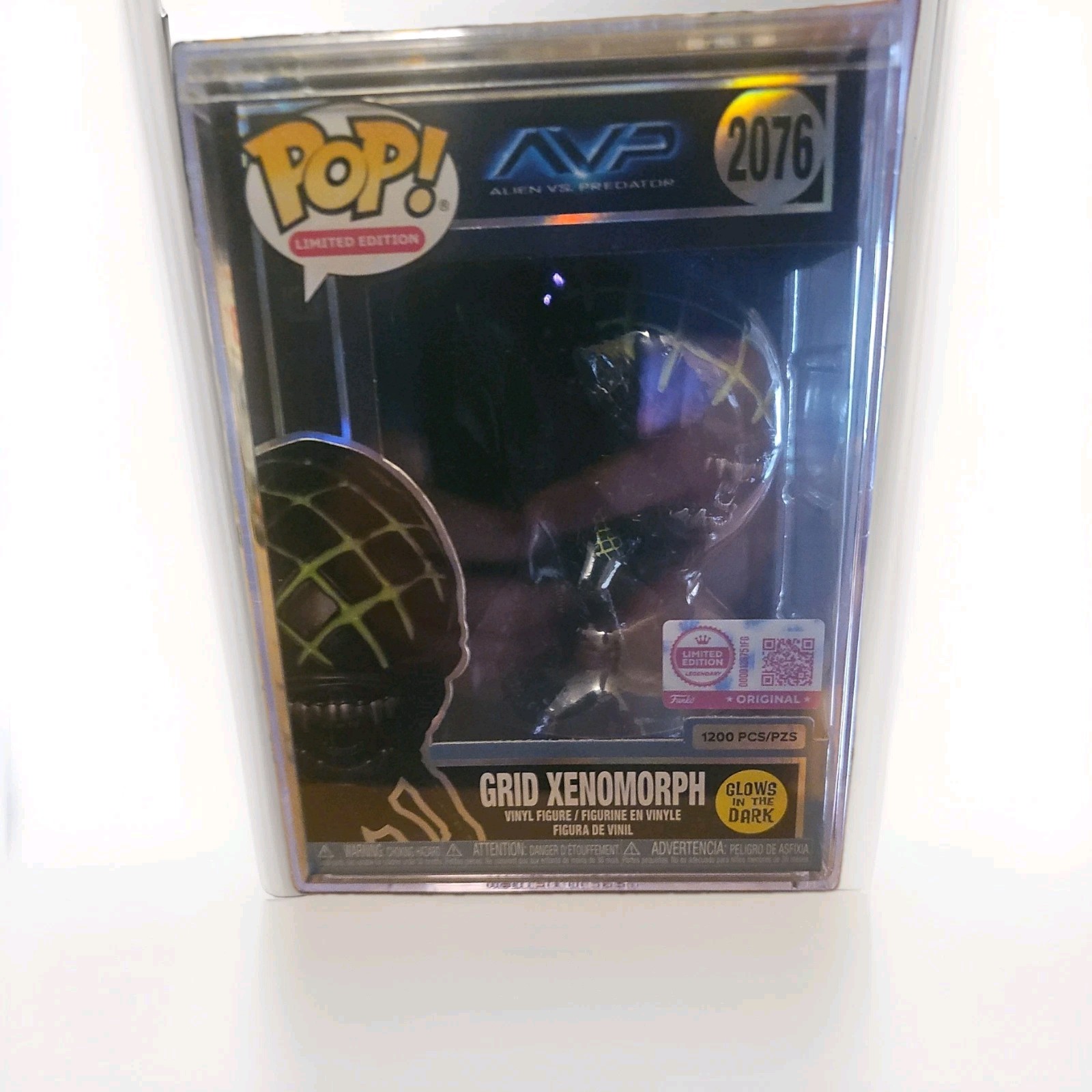 Funko Pop Alien vs. Predator Grid Xenomorph Glow in the Dark LE #2076 1200pcs