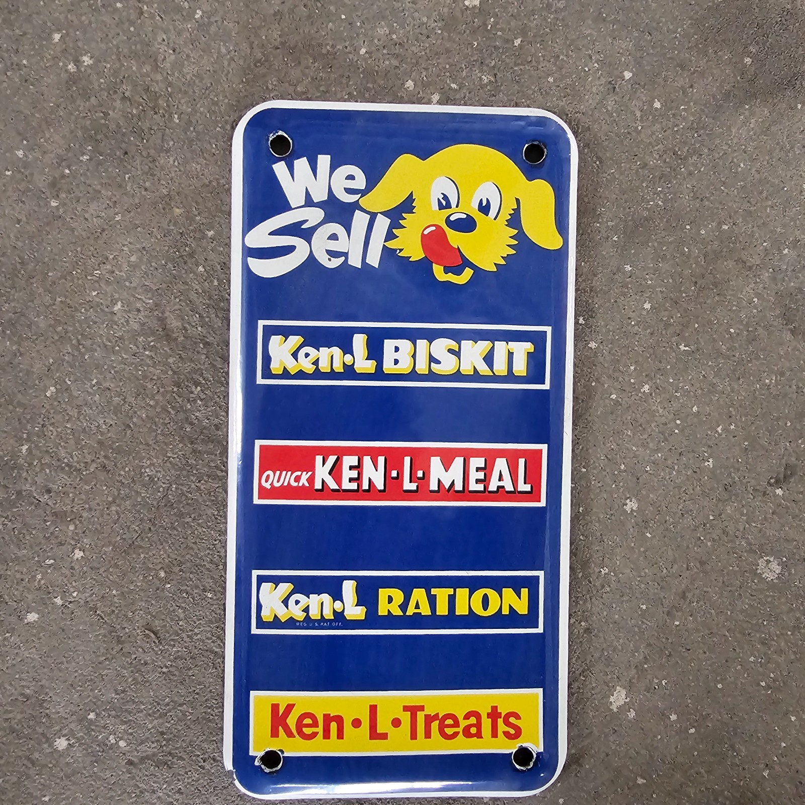 VINTAGE WE SELL KEN BISKIT ME OLD US GASOLINE OIL GAS PUMP ENAMEL PORCELAIN SIGN