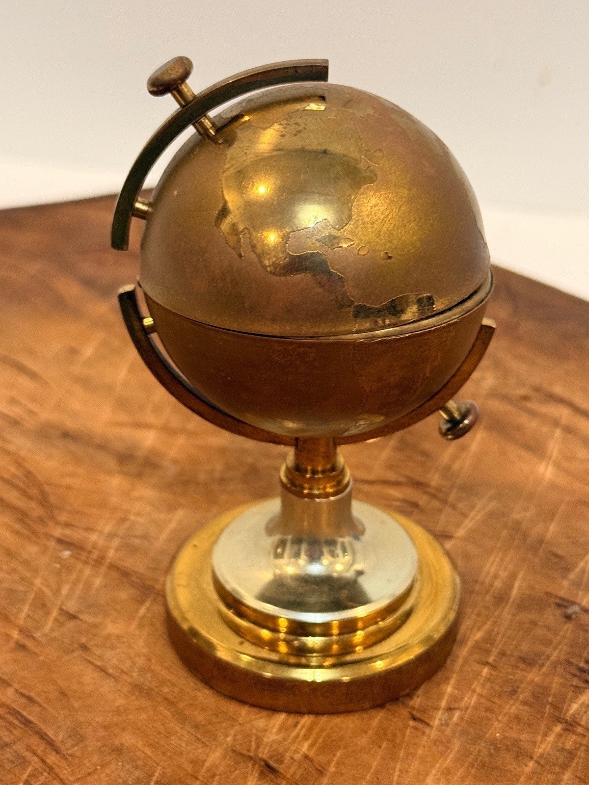 Vintage Brass Globe Tabletop Lighter Vintage Brass Globe Tabletop Lighter