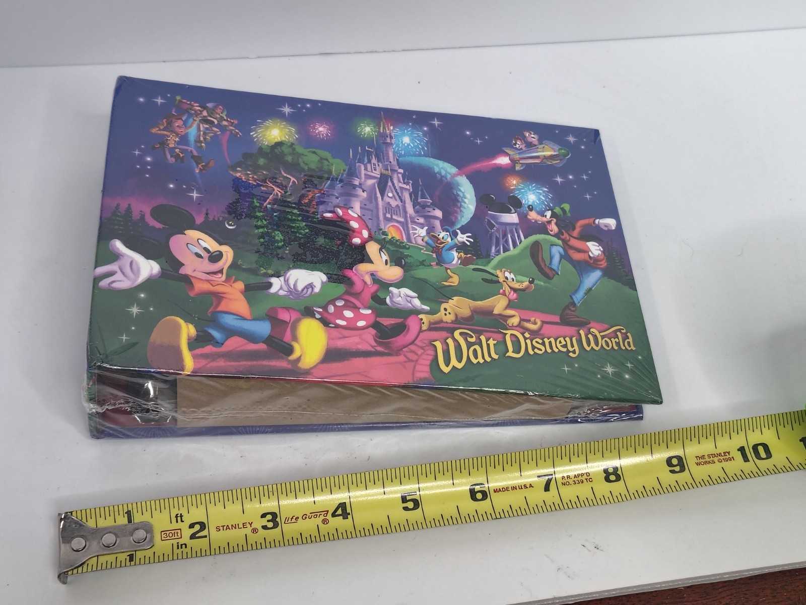Walt Disney World Photo Album Holds 100 4x6 Photo Brand New