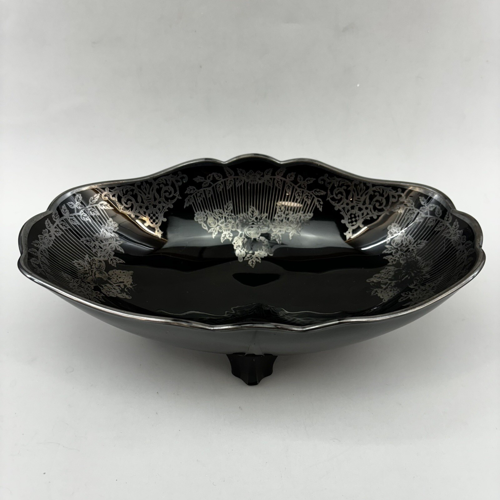 Cambridge Vintage Black Amethyst Silver Overlay Oval 12