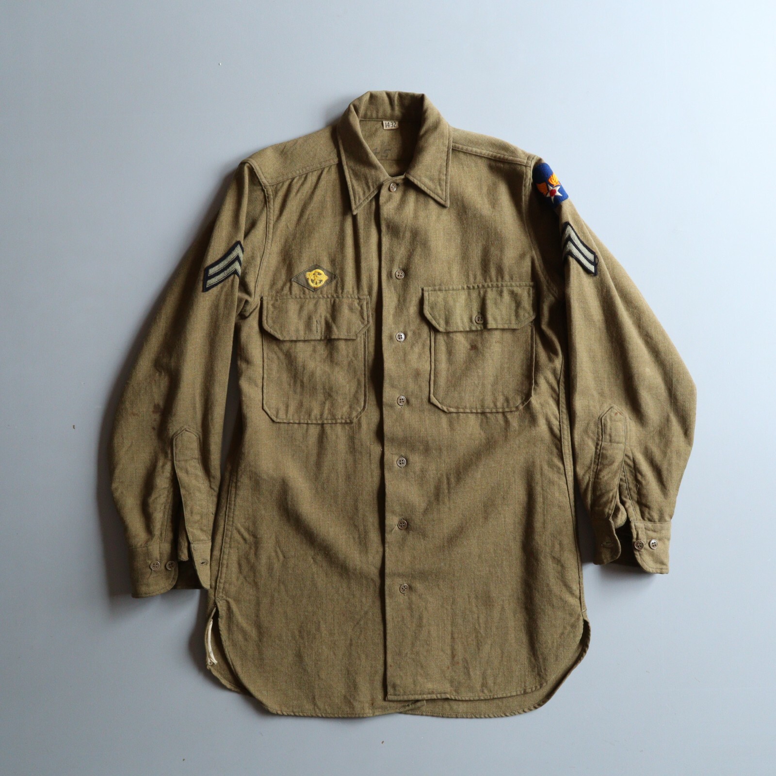 Vintage US Air Force 40s 50s Wool Blend Button Up Field Shirt Patches Small