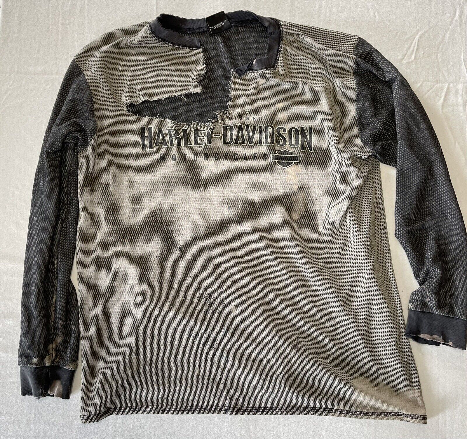 Vintage Harley-Davidson Grey Long Sleeve T-shirt Faded Distressed Ripped Iowa XL