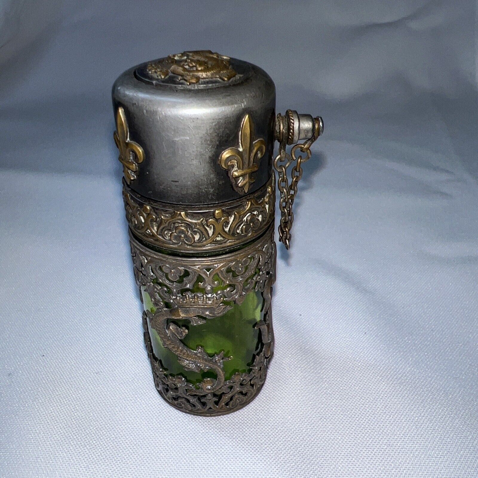 Antique green glass perfume bottle optimizer Sliver/brass