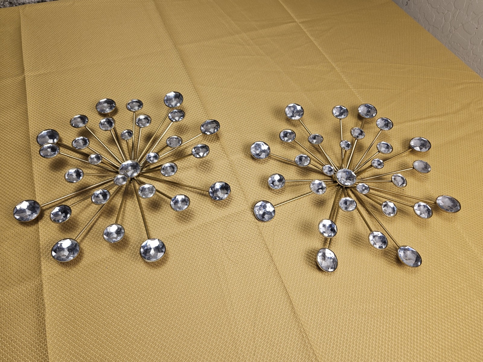 2 MCM SUNBURST WALL ART SCULPTURE 9 1/2 ” Silver METAL & Acrylic STARBURST
