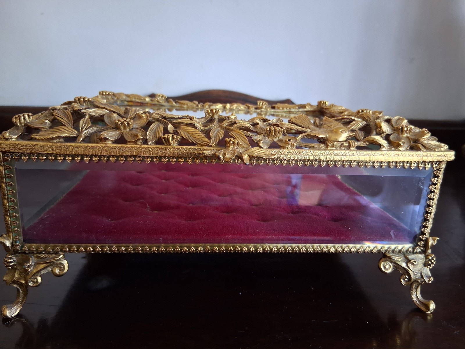 Vintage Matson dogwood jewelry box