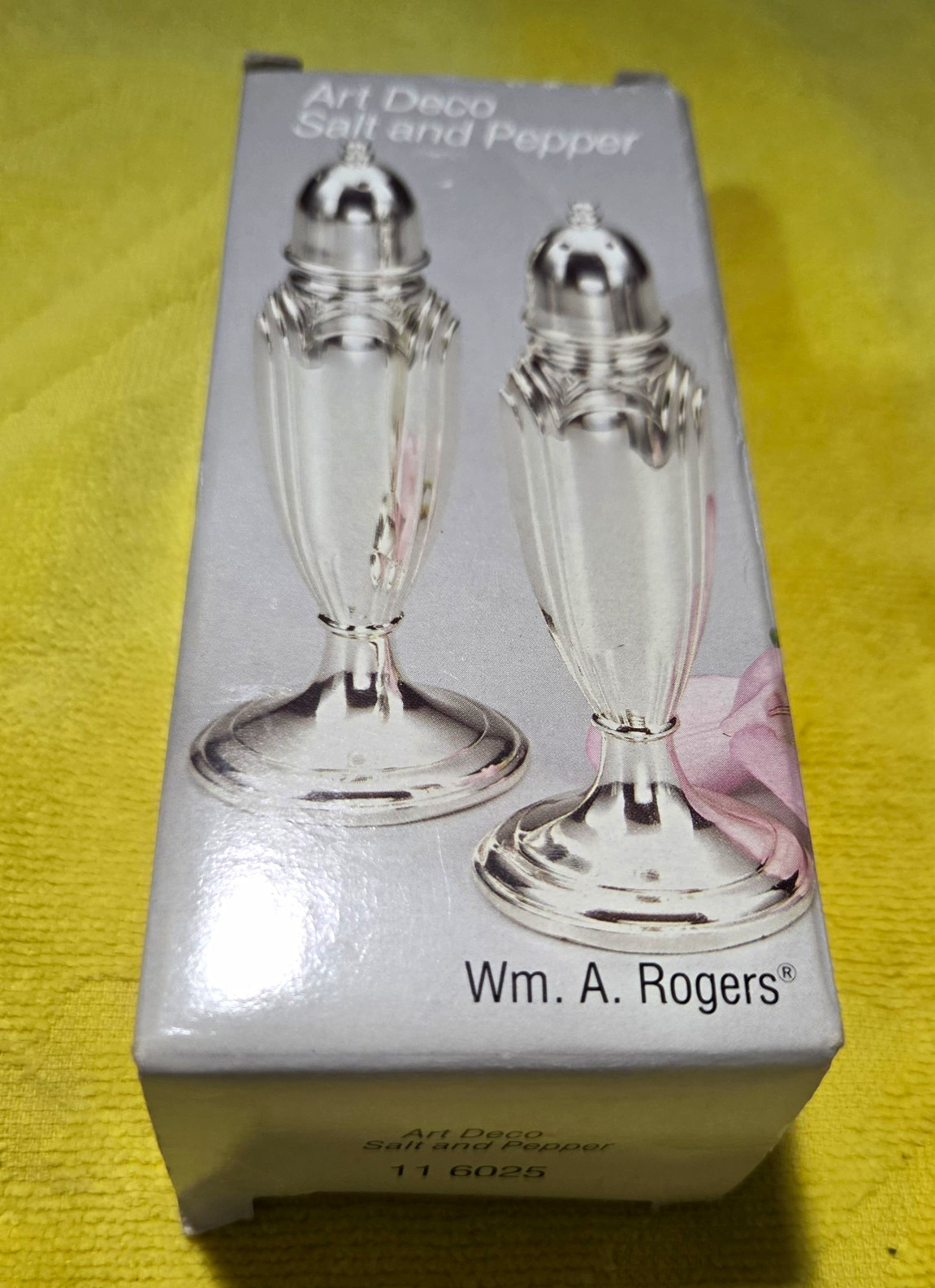 Wm. A. Rogers Art Deco Silver Metal Salt & Pepper  2 Shakers w/ Box MPN 11 80252