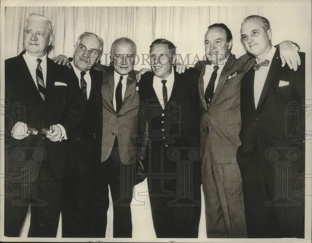 1961 Press Photo Bob Hope with his Brothers reunited at Bob\'s North Hollywood