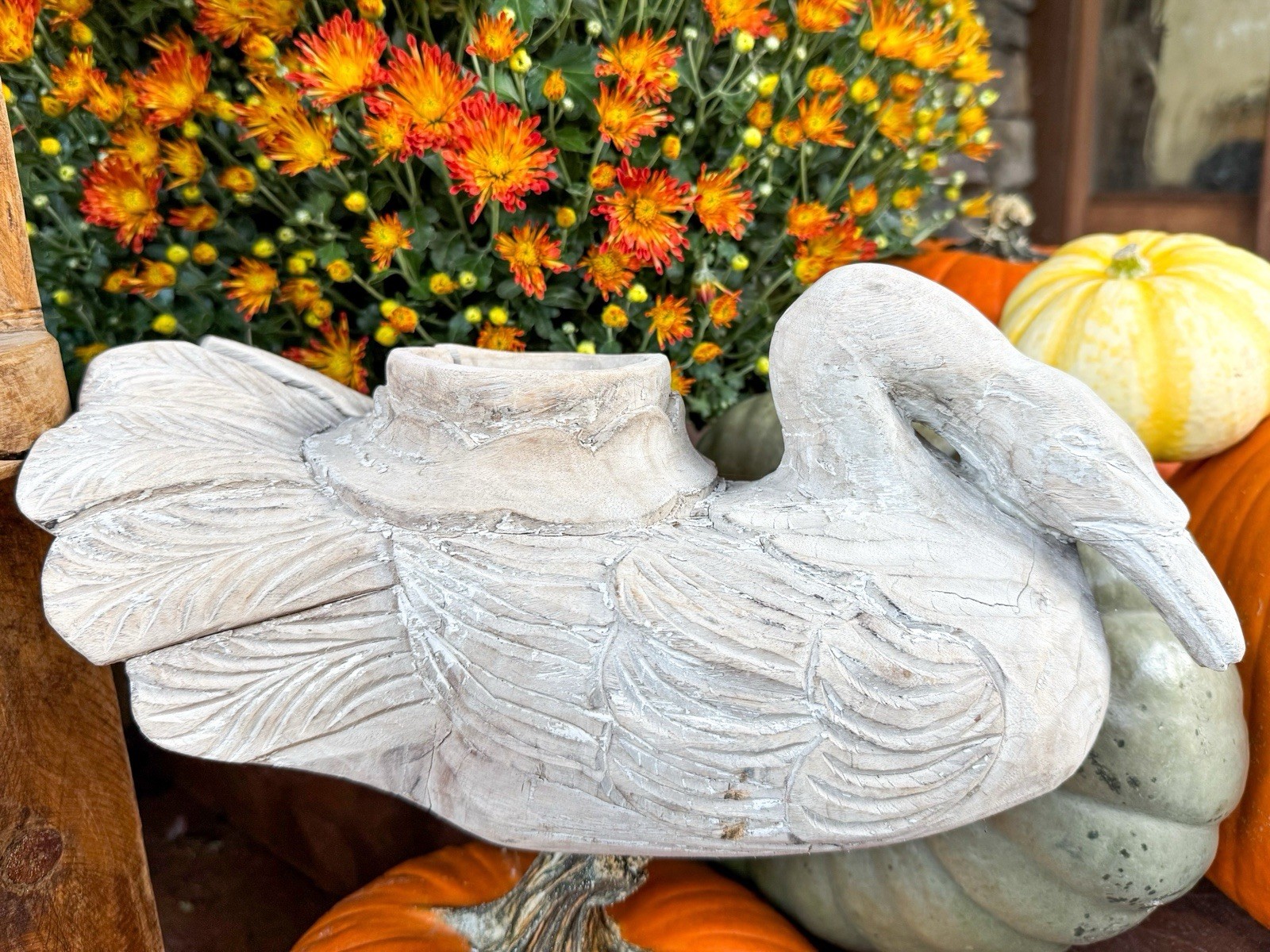 Vintage Hand carved folkart old Swan chippy white shabby chic home decor