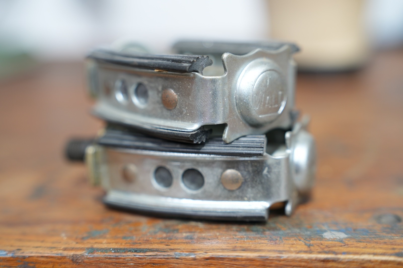 NOS 1950\'s VINTAGE WALD Double REFLECTOR BOW PEDALS PAIR ORIGINAL Antique