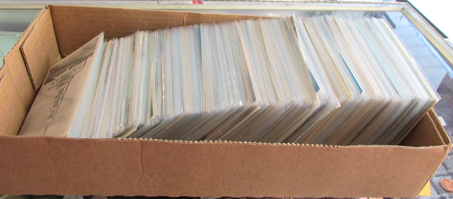 500 Vintage POSTCARDS LOT  Divided Back White Boarder  Linen  Chrome Sleeved D
