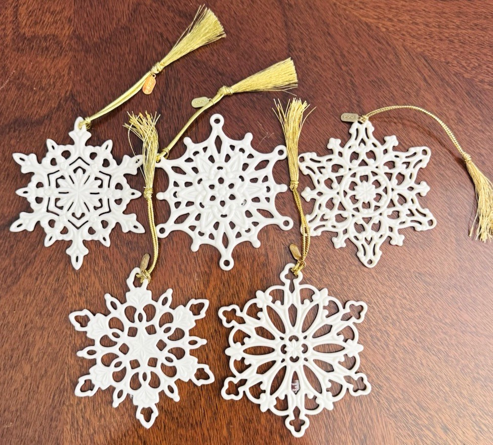 Lenox Lot of 5 Annual SNOW FANTASIES SNOWFLAKE ORNAMENTS Porcelain No Boxes