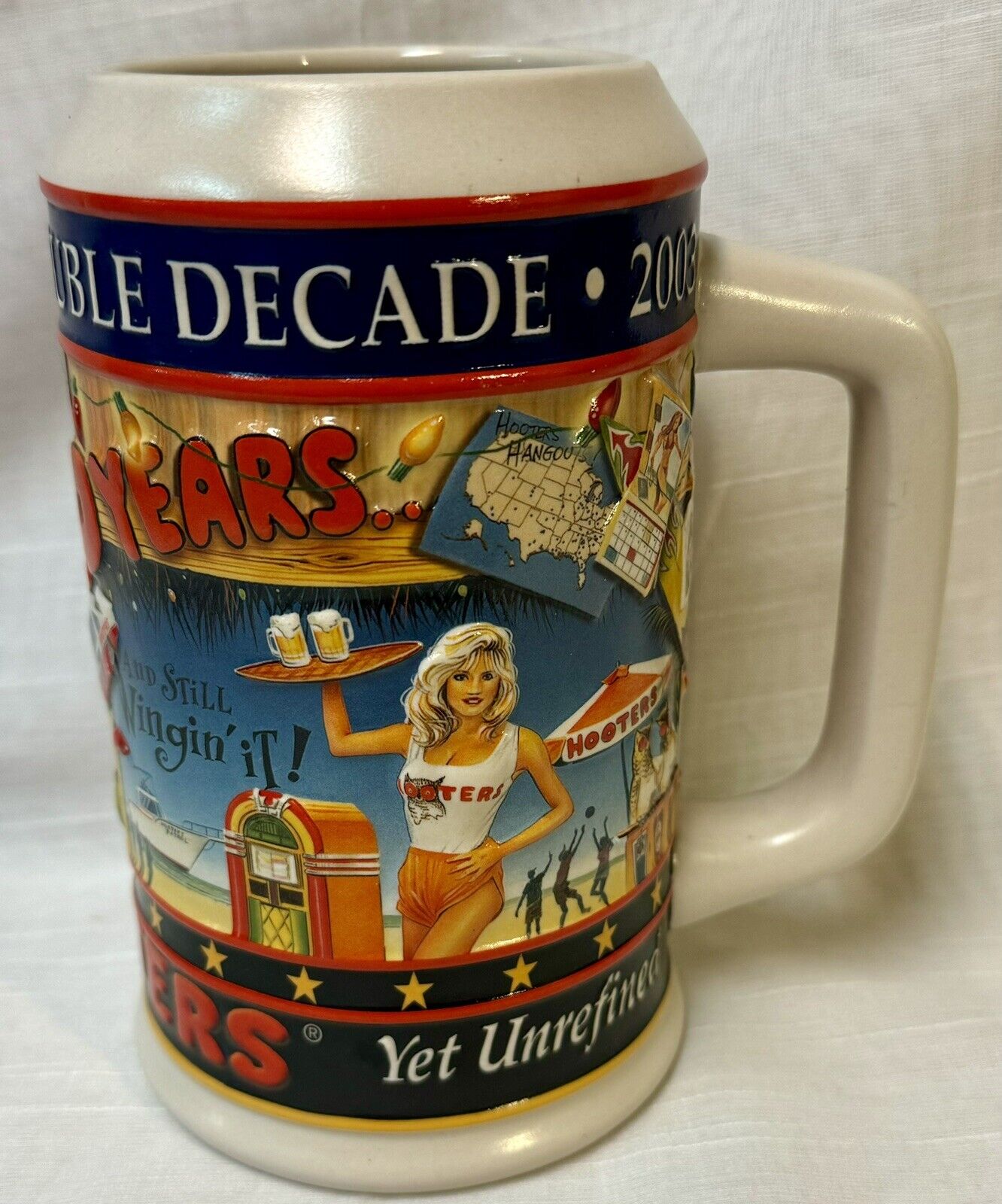 HOOTERS 1983-2003 Delightfully Double Decade, Limited Brazil Embossed Mug