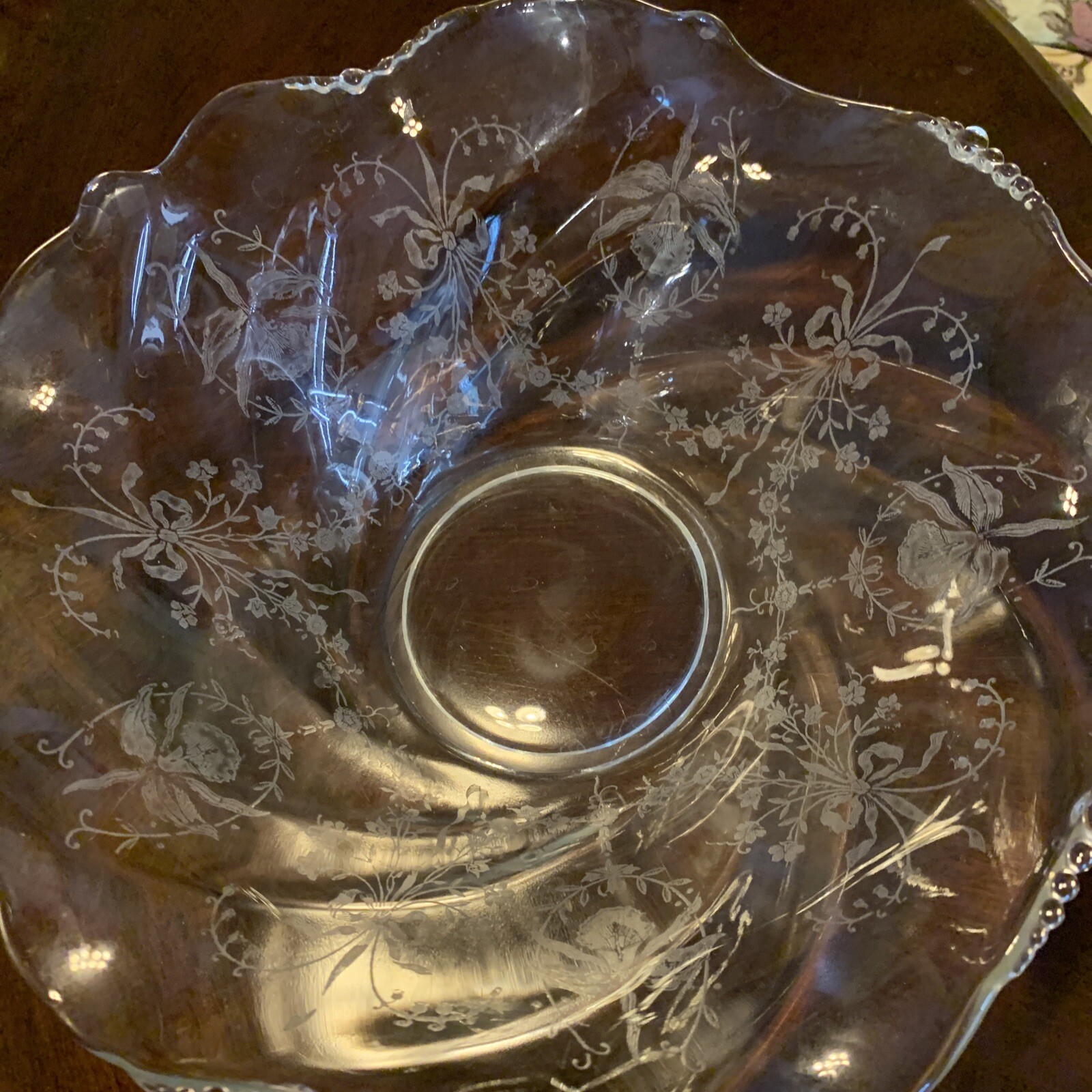 Heisey Scalloped/Wavy/Beaded Rim Etched Floral Handblown Centerpiece Bowl