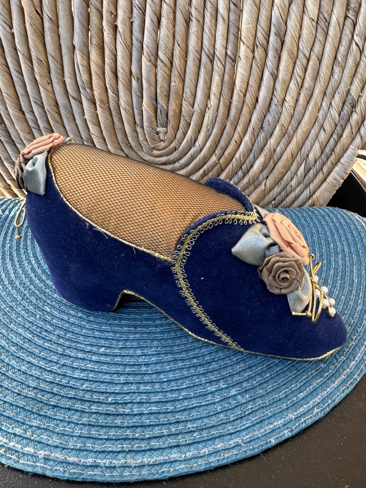VTG Victorian Style Blue Velvet Slipper Shoe Pin Cushion Novelty New No Box