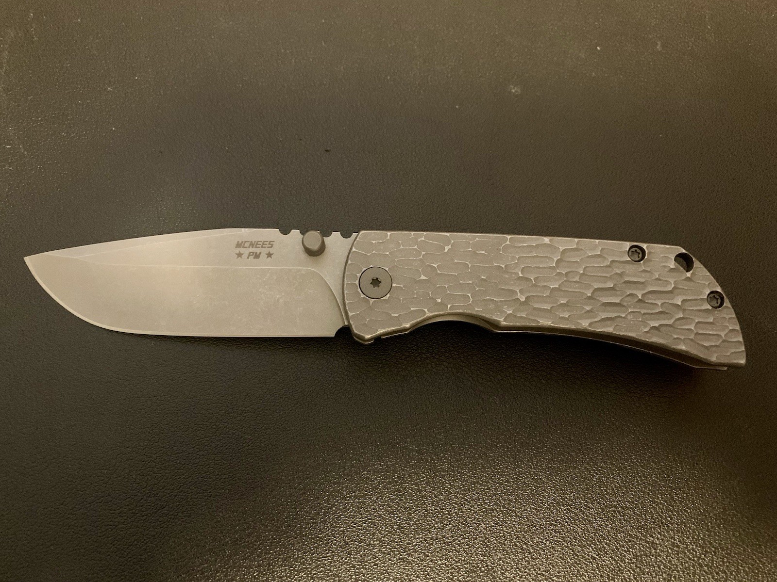 McNees PM MAC 2 3” MagnaCut Jigged Titanium Stonewash USA Knife BNIB