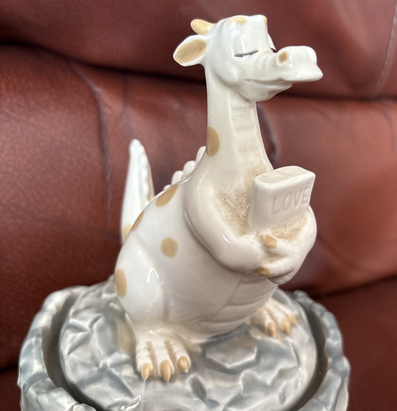 Vintage 1980 Quon-Quon Japan Puff the Magic Dragon Music Box Figurine Works