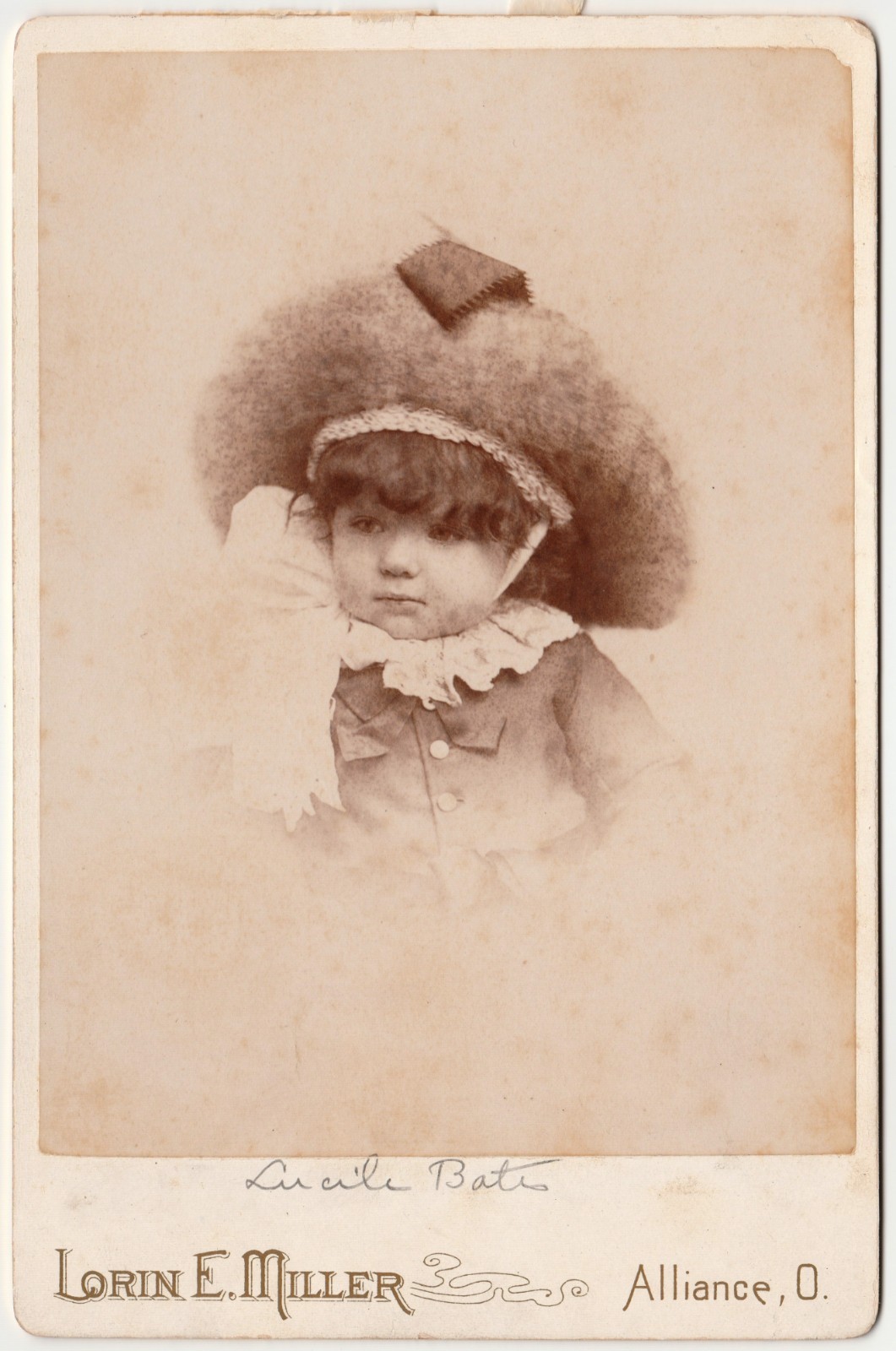 c1880s 90s Lucile Bates Child Huge Hat Cabinet Card Lorin E Miller Alliance OH
